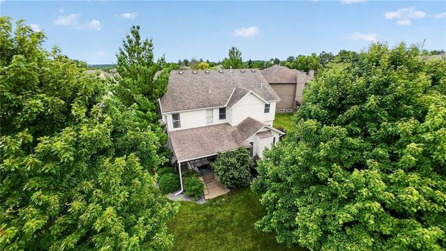 2929 SW Lewis Circle, Lee's Summit, MO 64081