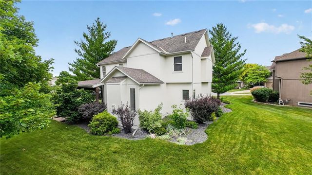 2929 SW Lewis Circle, Lee's Summit, MO 64081