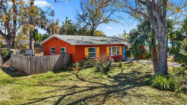 2706 46TH STREET S, Gulfport, FL 33711