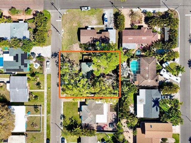 2706 46TH STREET S, Gulfport, FL 33711