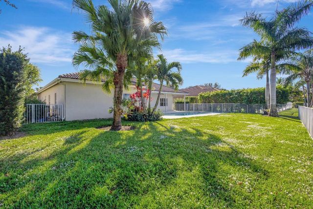 11223 Edgewater Circle, Wellington, FL 33414