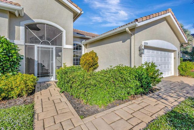 11223 Edgewater Circle, Wellington, FL 33414