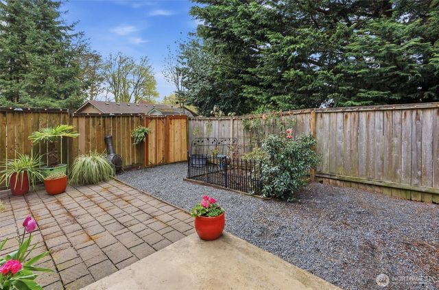 15405 204th Avenue SE, Renton, WA 98059