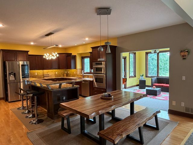 9212 Enfield Drive, Johnston, IA 50131