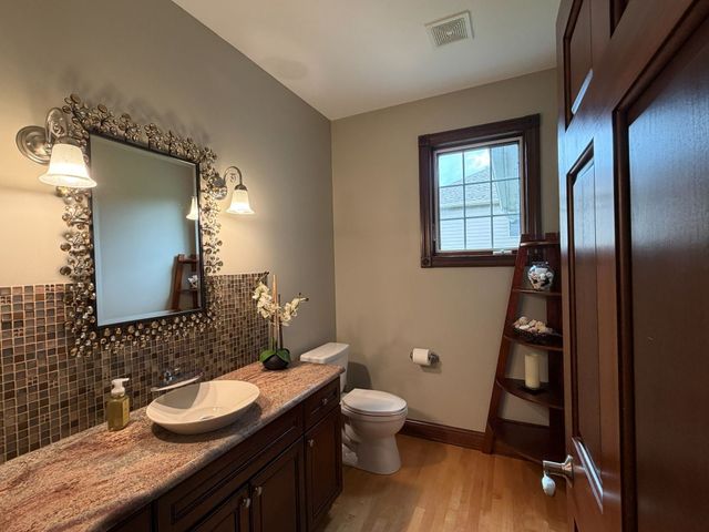 9212 Enfield Drive, Johnston, IA 50131