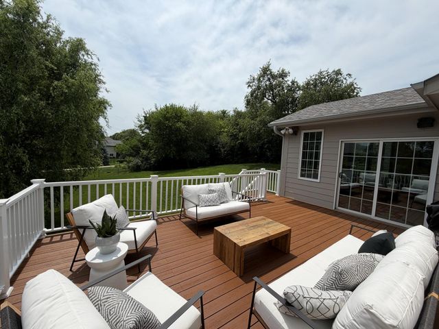9212 Enfield Drive, Johnston, IA 50131