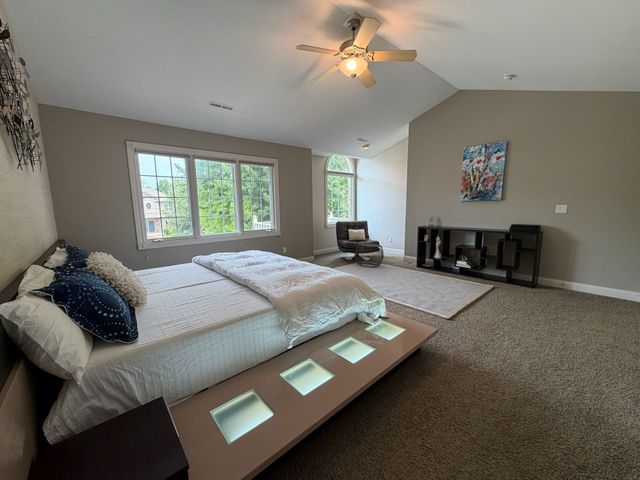 9212 Enfield Drive, Johnston, IA 50131