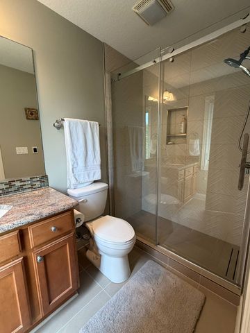 9212 Enfield Drive, Johnston, IA 50131