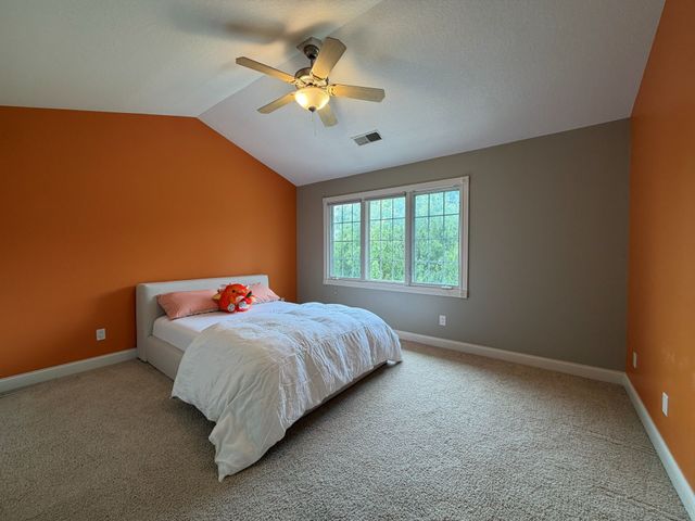 9212 Enfield Drive, Johnston, IA 50131