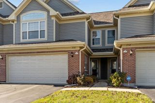 232 Manor Drive, Buffalo Grove, IL 60089