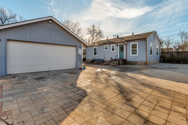 4049 Pampas Street, Dallas, TX 75211