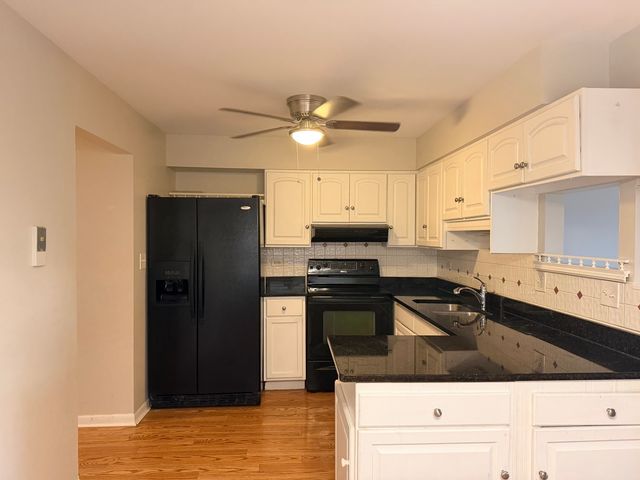 4517 Park Avenue A, Brookfield, IL 60513