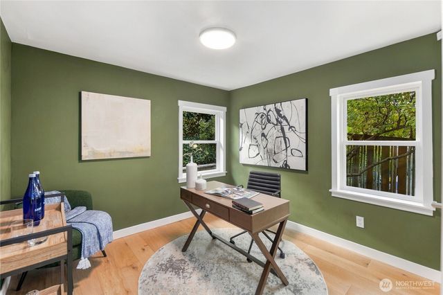 6215 38th Avenue NE, Seattle, WA 98115