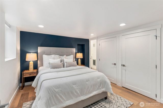 6215 38th Avenue NE, Seattle, WA 98115