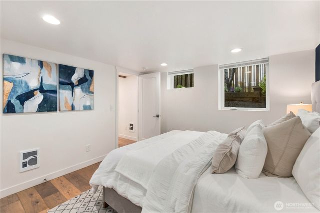 6215 38th Avenue NE, Seattle, WA 98115