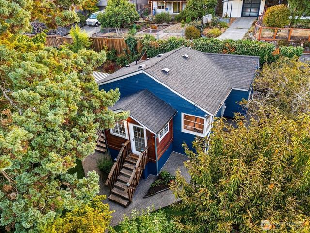 6215 38th Avenue NE, Seattle, WA 98115
