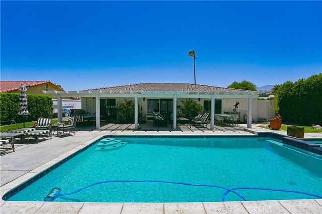 67100 Ovante, Cathedral City, CA 92234