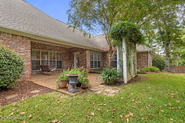 265 Woodland Brook Drive, Madison, MS 39110