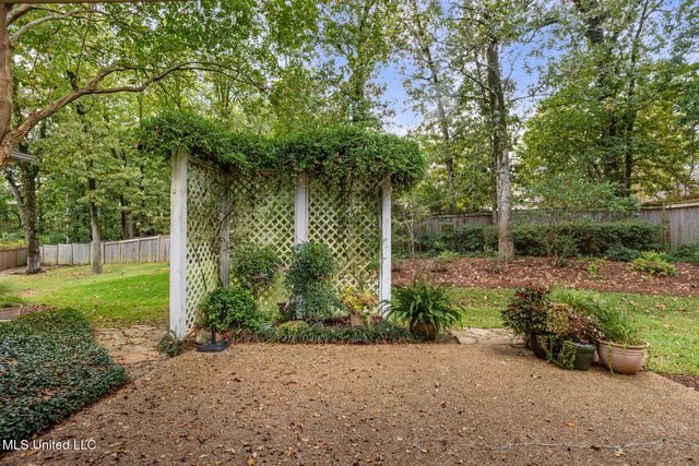 265 Woodland Brook Drive, Madison, MS 39110