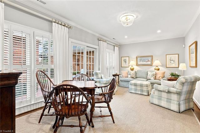 1275 Thornhill Lane, Winston-salem, NC 27106