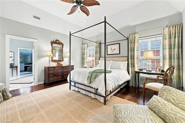 1275 Thornhill Lane, Winston-salem, NC 27106
