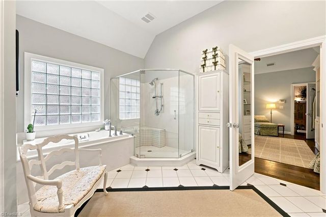 1275 Thornhill Lane, Winston-salem, NC 27106