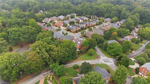 1275 Thornhill Lane, Winston-salem, NC 27106