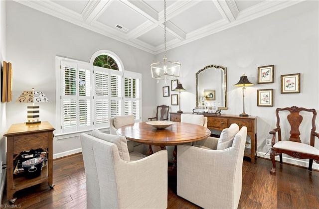 1275 Thornhill Lane, Winston-salem, NC 27106
