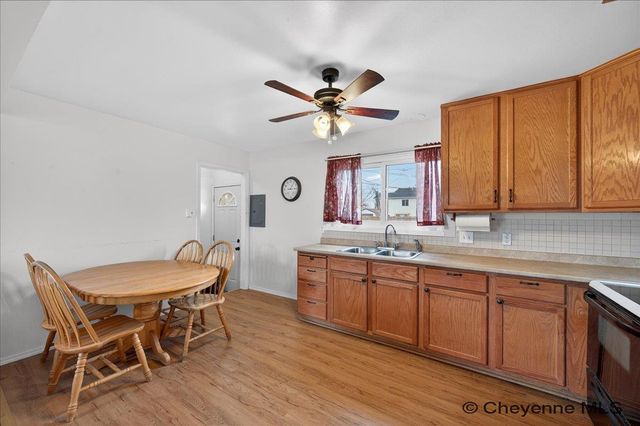 315 CRIBBON AVE, Cheyenne, WY 82007
