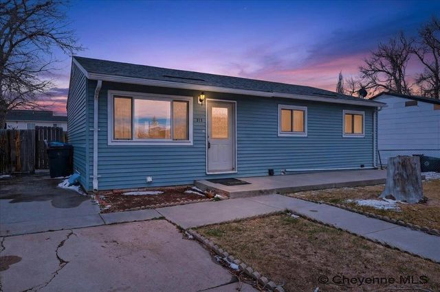 315 CRIBBON AVE, Cheyenne, WY 82007