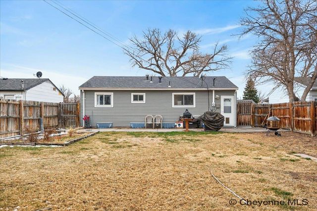 315 CRIBBON AVE, Cheyenne, WY 82007