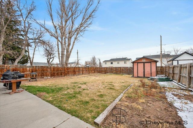315 CRIBBON AVE, Cheyenne, WY 82007