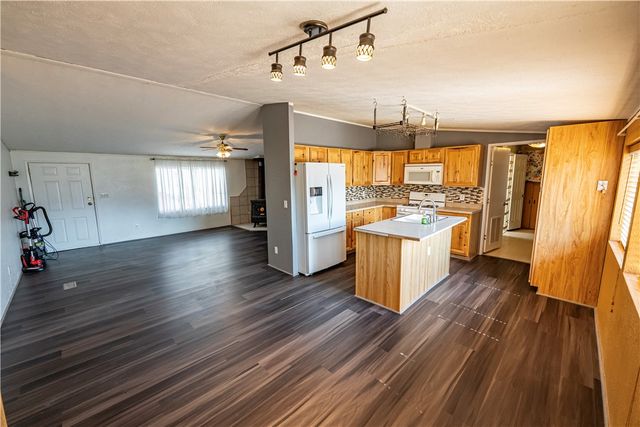 26946 N Saguaro Road, Meadview, AZ 86444