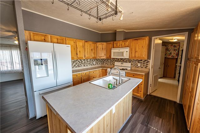 26946 N Saguaro Road, Meadview, AZ 86444