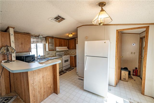 26946 N Saguaro Road, Meadview, AZ 86444