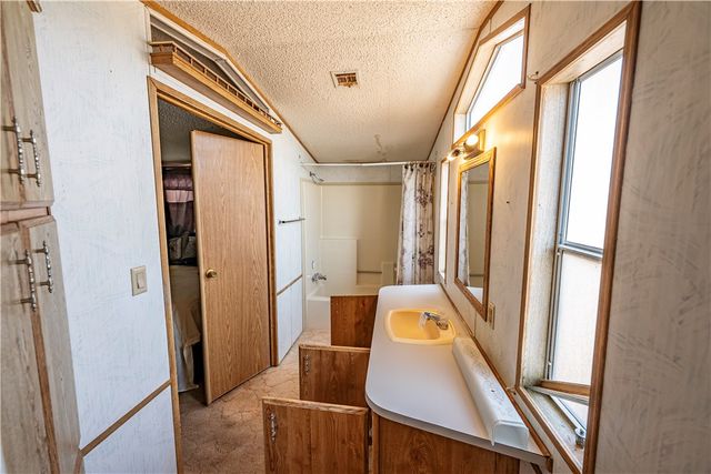 26946 N Saguaro Road, Meadview, AZ 86444