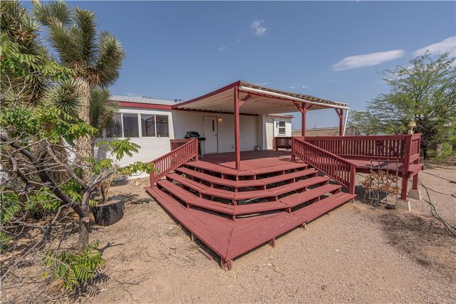 26946 N Saguaro Road, Meadview, AZ 86444