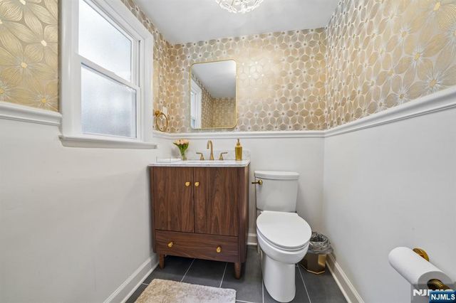 779 Washburn Street, Teaneck, NJ 07666