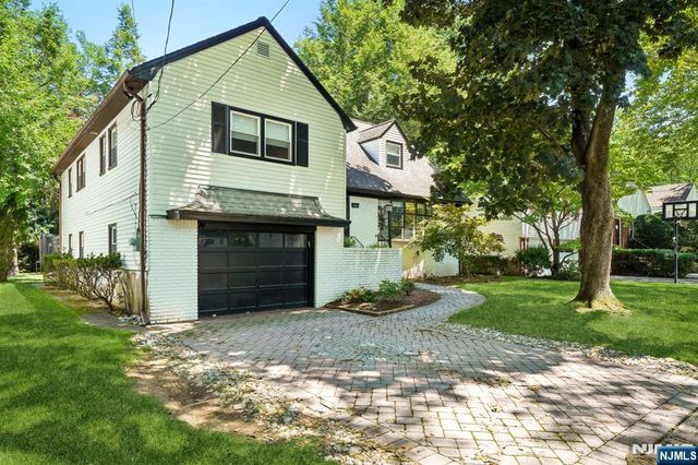 779 Washburn Street, Teaneck, NJ 07666