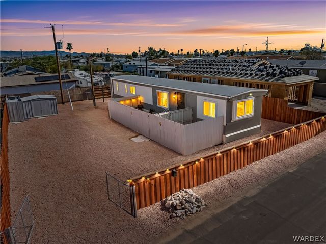 1876 Oliver Drive, Bullhead City, AZ 86442