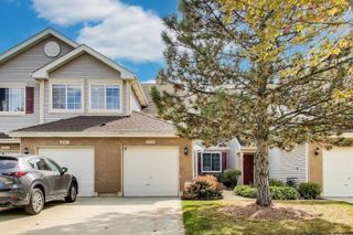 239 Camel Bend Court, Schaumburg, IL 60194