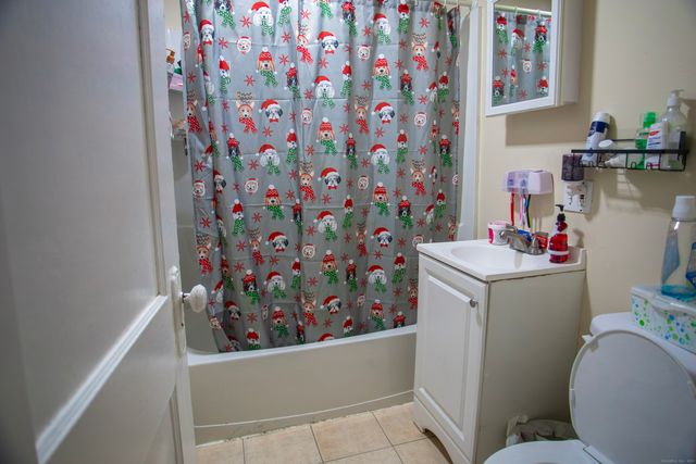 381 Congress Avenue, Waterbury, CT 06708