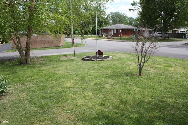 1088 S East Street, Martinsville, IN 46151
