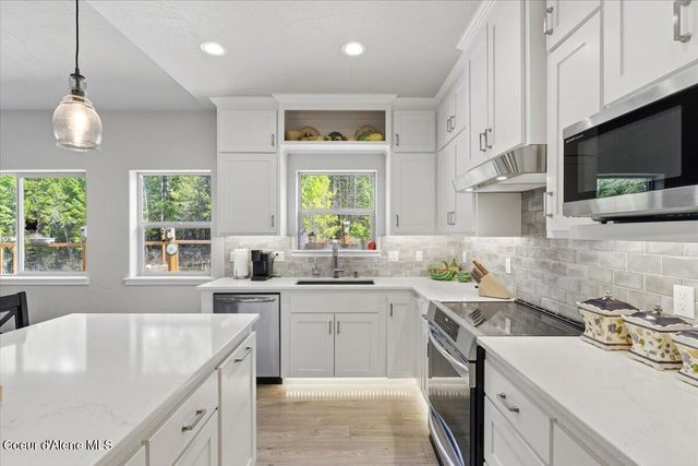 2949 W Highway 54, Spirit Lake, ID 83869