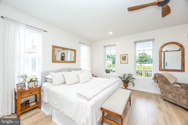 1117 CHESTER RD, Middle River, MD 21220