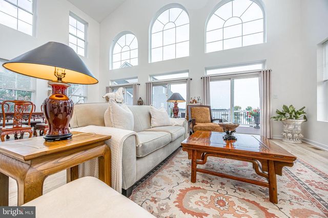 1117 CHESTER RD, Middle River, MD 21220