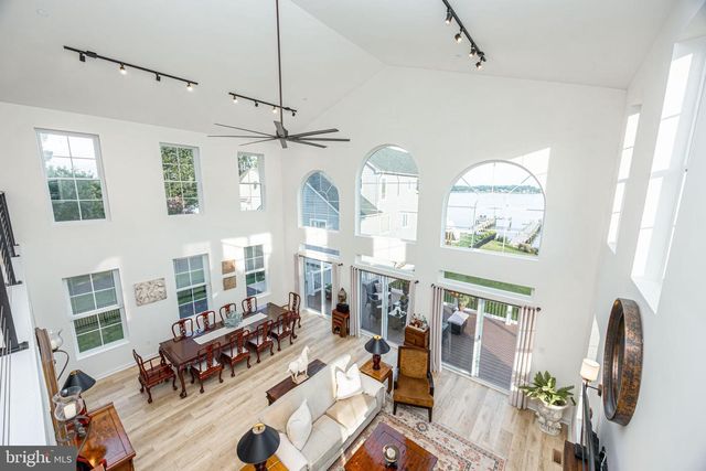 1117 CHESTER RD, Middle River, MD 21220