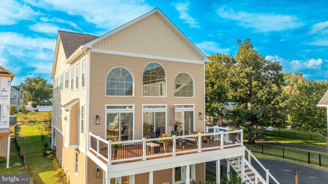 1117 CHESTER RD, Middle River, MD 21220