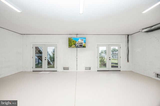 1117 CHESTER RD, Middle River, MD 21220