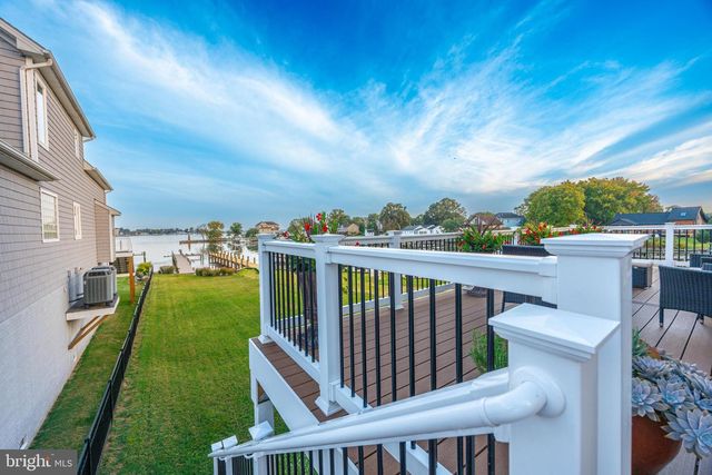 1117 CHESTER RD, Middle River, MD 21220